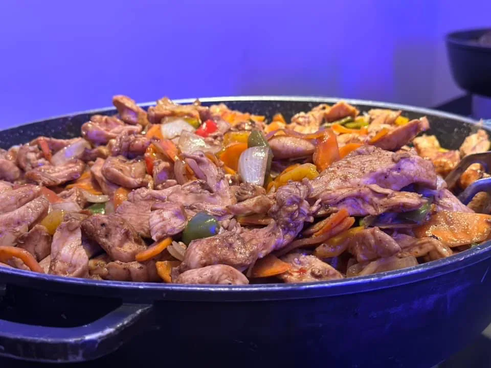 עוף מוקפץ סופצ_וי אירועים יפים